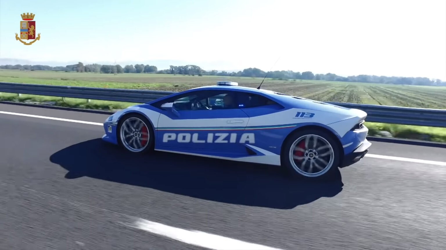 Lamborghini Huracan Police Car Delivers A Vital Life Saving Organ 5688